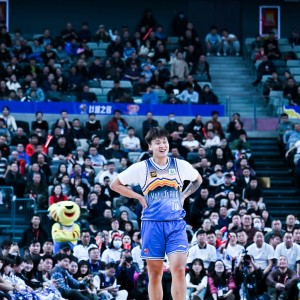 赵睿表态愿续留新疆奋战，离队传闻非本人主动提出