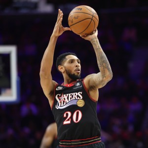 开云-我也生涯之夜！佩恩单场32分10助&amp;三分命中率100%进8球 历史首人