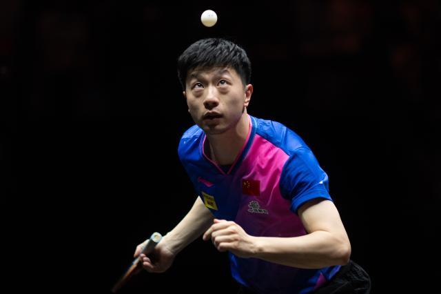 1728136380881083217.jpg (体育)(14)乒乓球——WTT中国大满贯:马龙晋级男单决赛XxjpseC007373_20241005_PEPFN0A001.jpg
