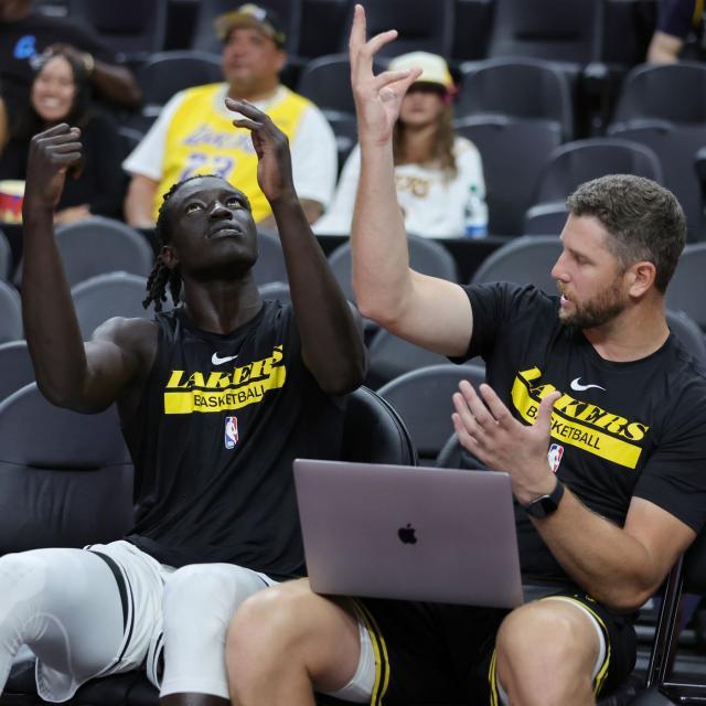 1687180071442019391.jpg 1430960870.jpg